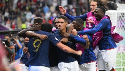 开云体育在线-艺术级格子两助攻送走三狮！法国队再迎德尚式胜利